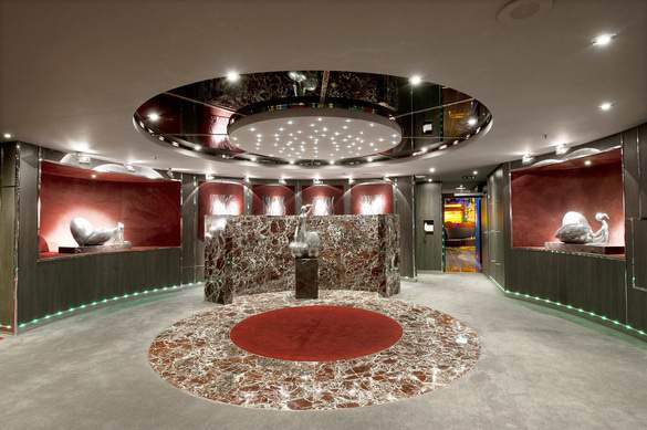 MSC Fantasia Class art gallery .jpg